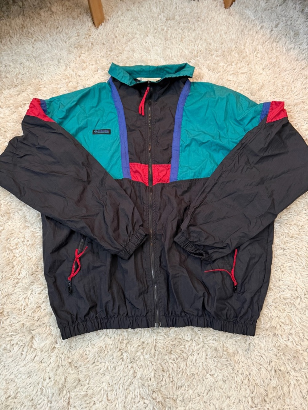 Columbia Vintage Windbreaker Jacket in Black, Teal & Red